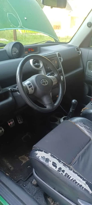 2006 Scion xB - Image 13 of 16