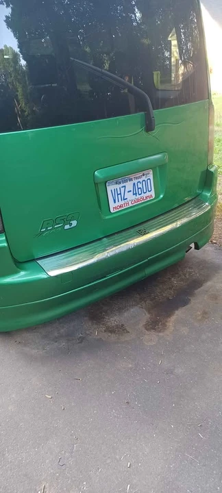 2006 Scion xB - Image 11 of 16