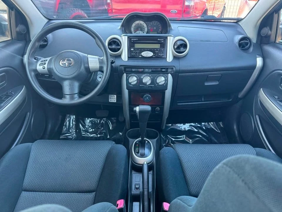 2006 Scion xA - Image 15 of 18