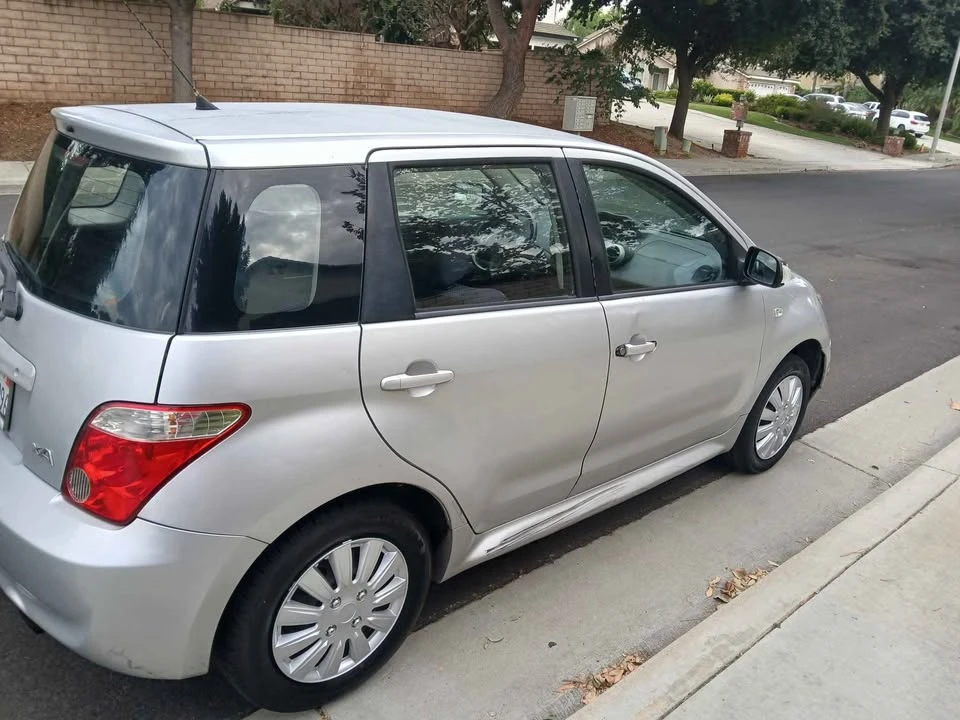 2006 Scion xA - Image 2 of 6