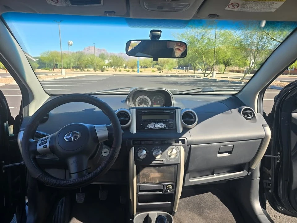 2006 Scion xA - Image 9 of 20