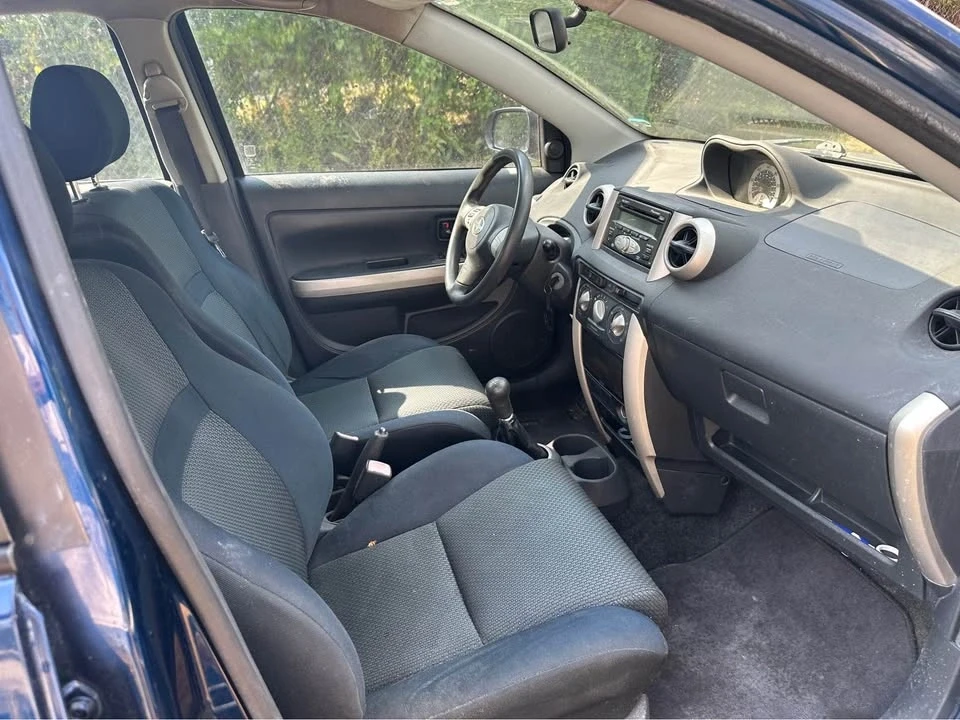 2006 Scion xA - Image 13 of 18