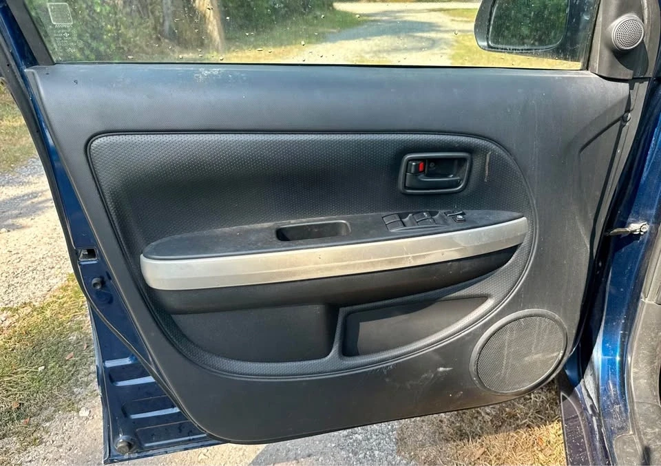 2006 Scion xA - Image 7 of 18