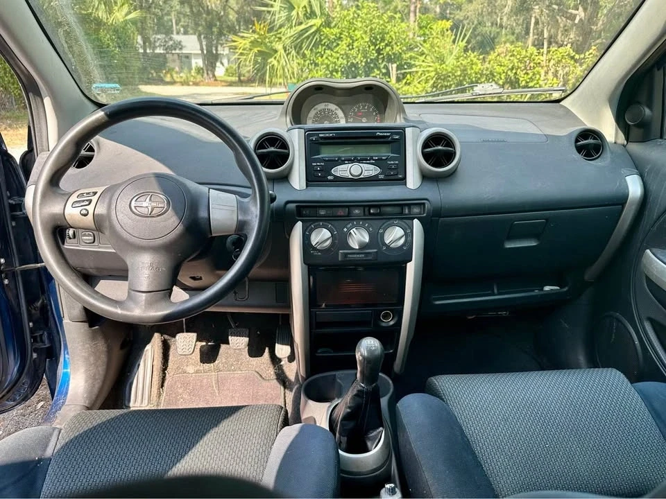 2006 Scion xA - Image 9 of 18