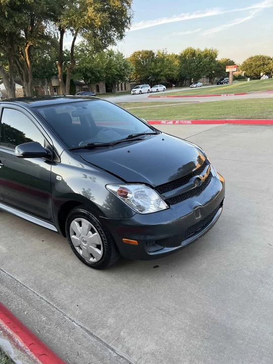 2006 Scion xA - Image 2 of 12