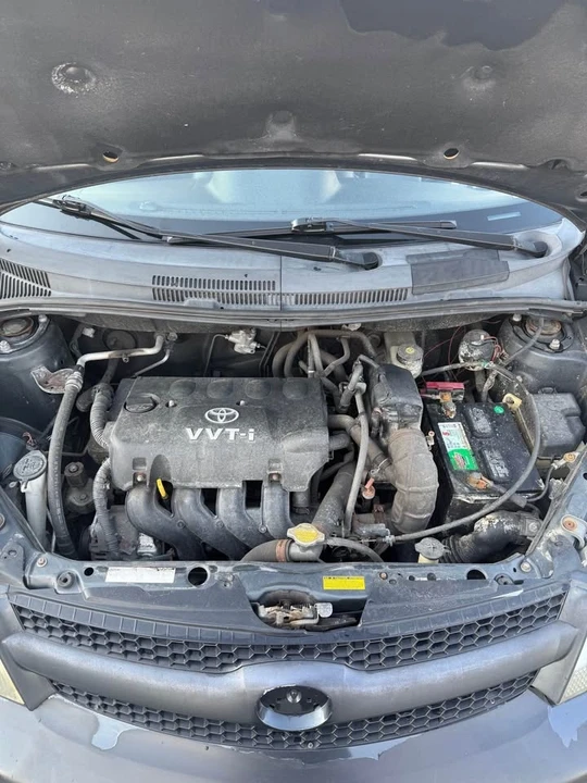 2006 Scion xA - Image 11 of 12