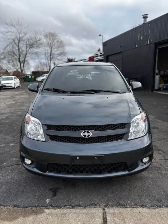 2006 Scion xA - Image 2 of 16