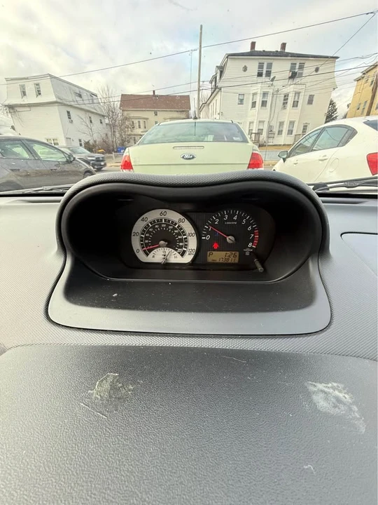 2006 Scion xA - Image 9 of 10