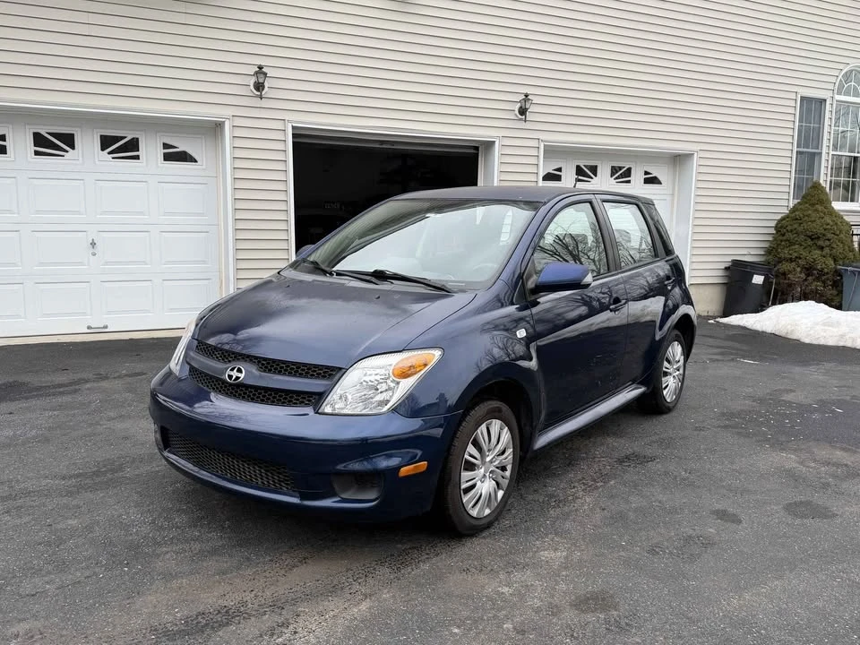2006 Scion xA - Image 2 of 16