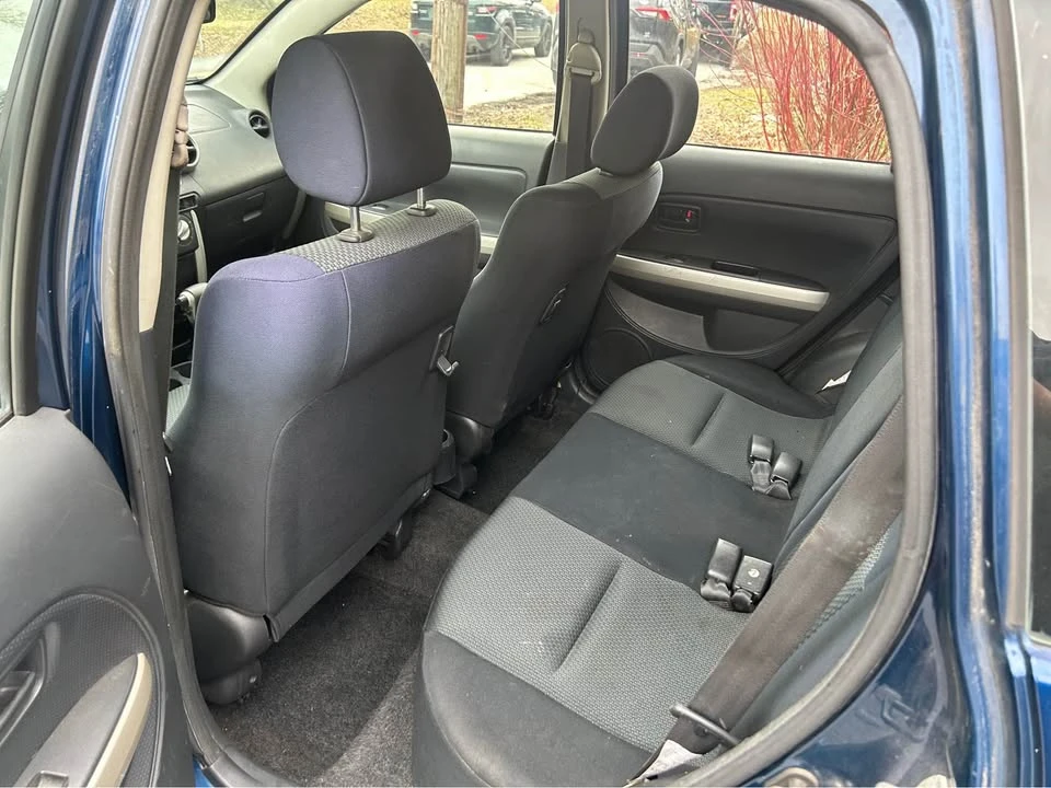 2006 Scion xA - Image 6 of 9