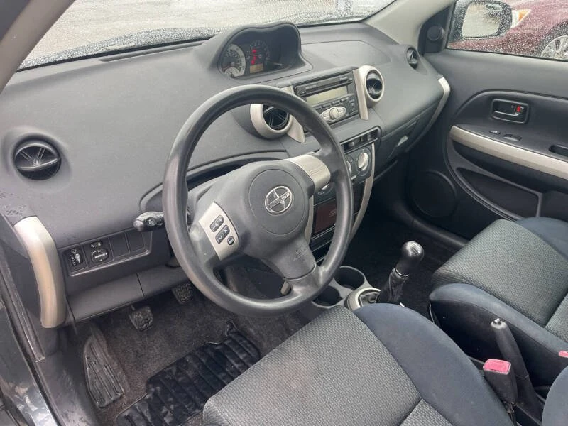 2006 Scion xA - Image 10 of 18