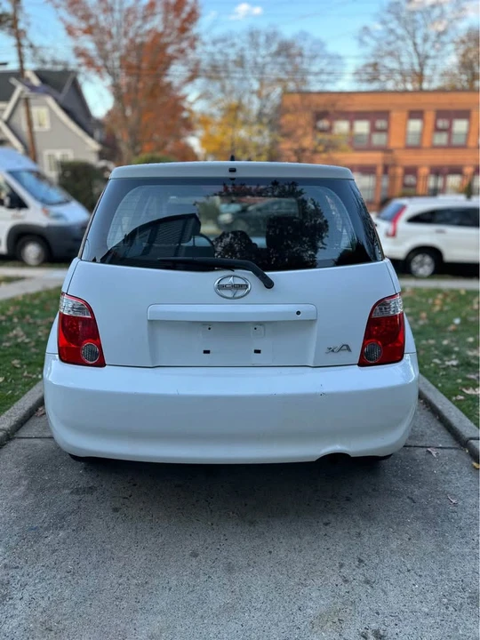 2006 Scion xA - Image 4 of 13