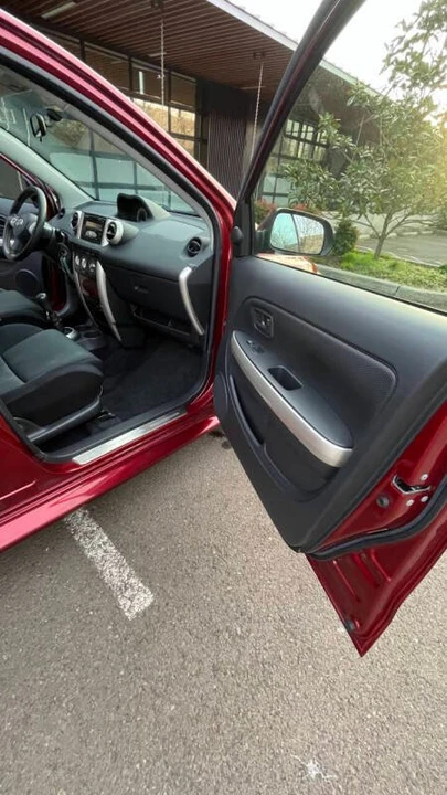 2006 Scion xA - Image 9 of 15