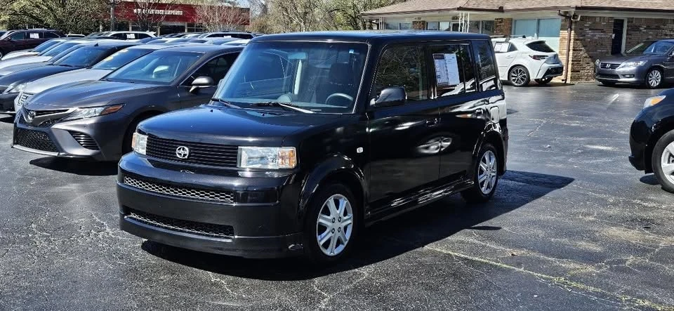 2006 Scion xB - Image 3 of 10
