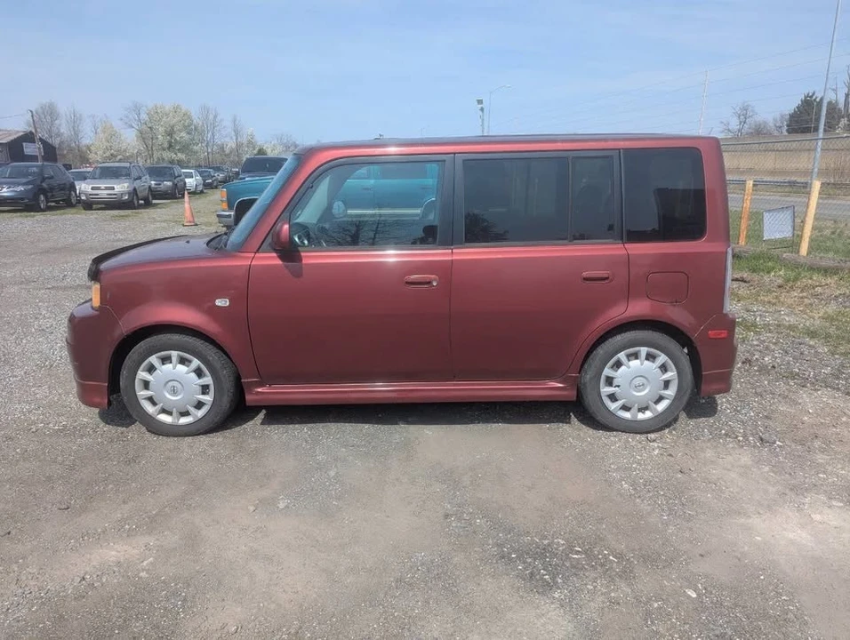2006 Scion xB - Image 3 of 19