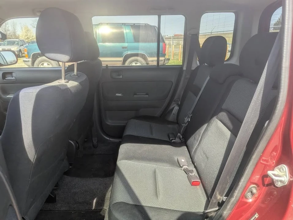 2006 Scion xB - Image 11 of 19