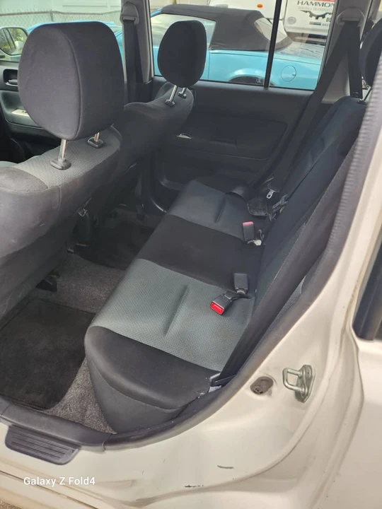 2006 Scion xB - Image 7 of 8