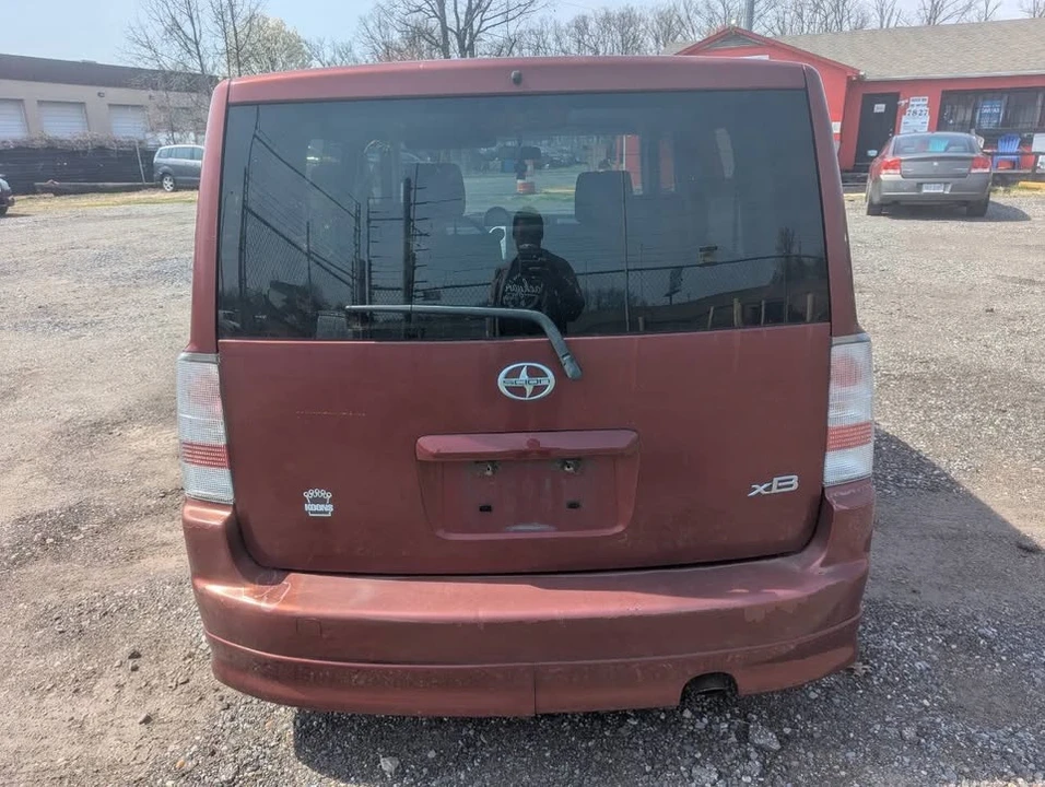 2006 Scion xB - Image 5 of 19
