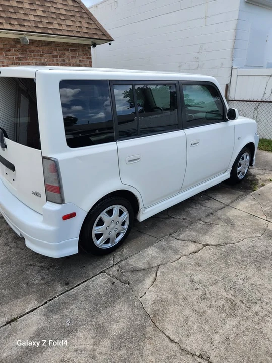2006 Scion xB - Image 4 of 8