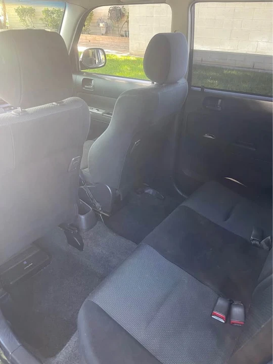 2006 Scion xB - Image 5 of 5
