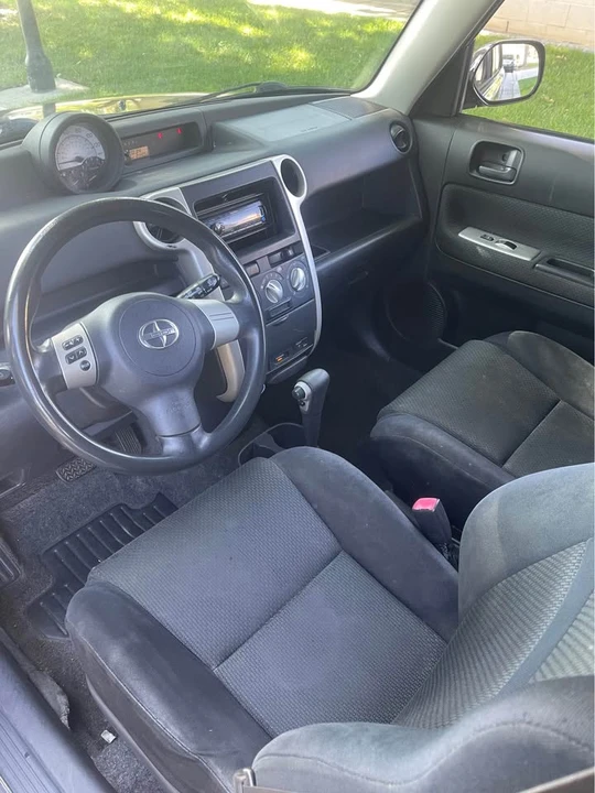 2006 Scion xB - Image 3 of 5