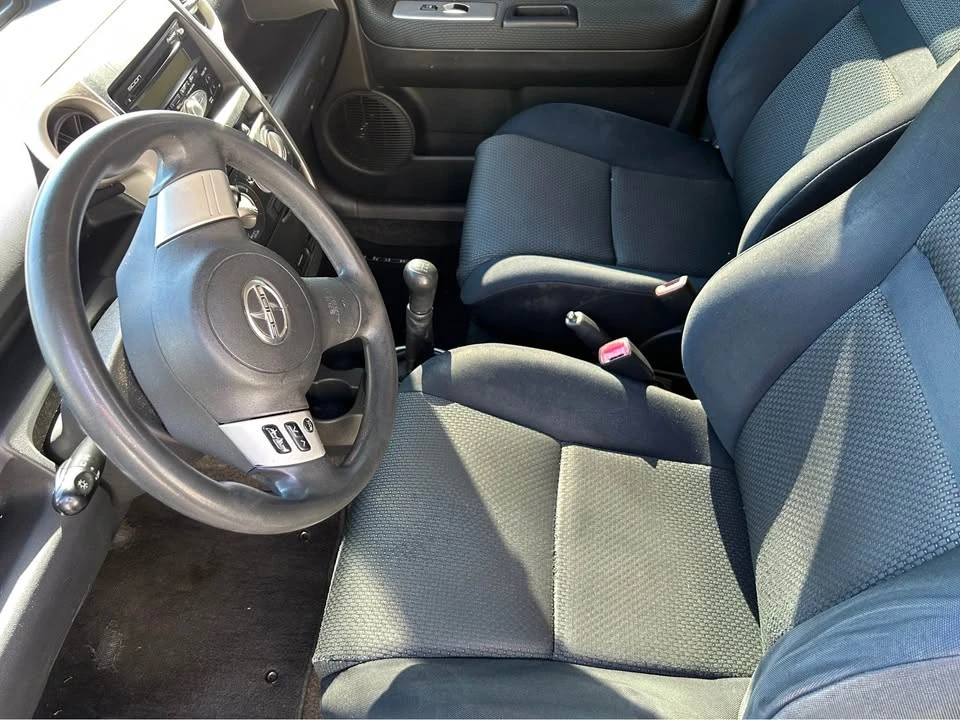 2006 Scion xB - Image 6 of 8