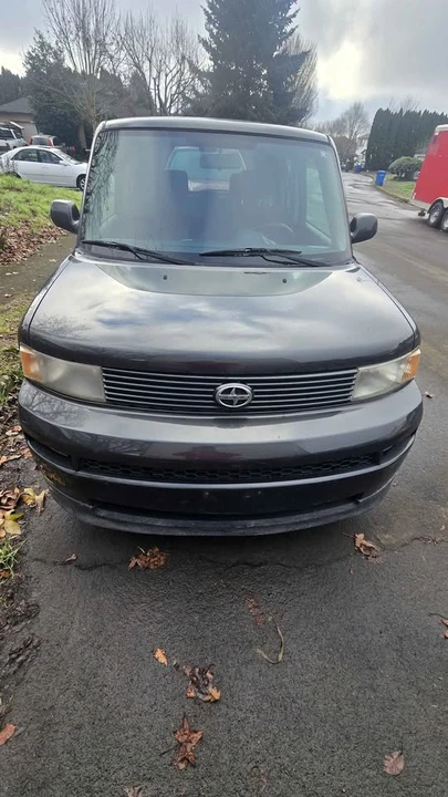 2006 Scion xB - Image 3 of 9
