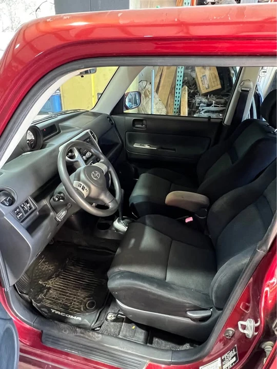 2006 Scion xB - Image 7 of 7