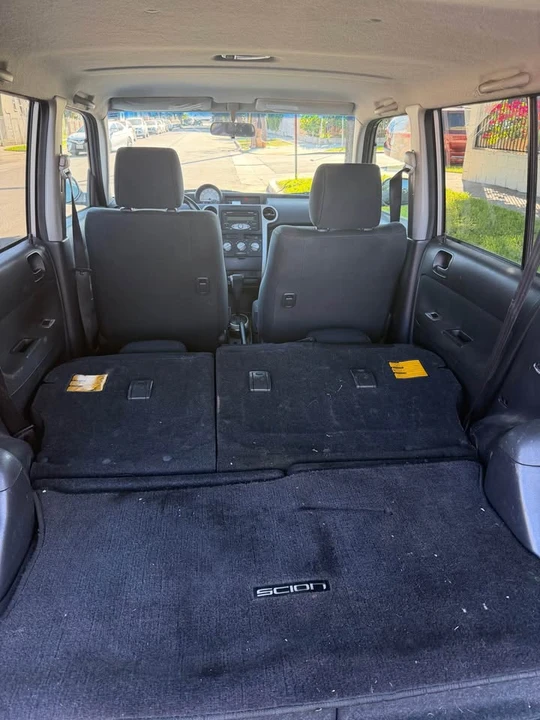 2006 Scion xB - Image 6 of 7