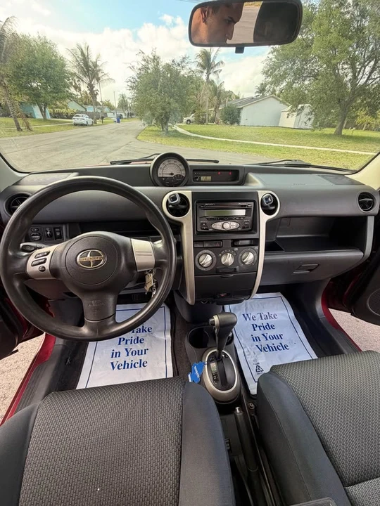 2006 Scion xB - Image 14 of 18