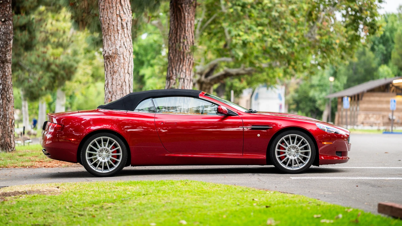 2006 Aston Martin DB9 - Image 11 of 31