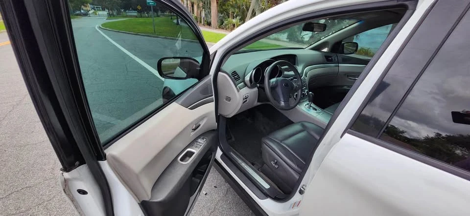 2006 Subaru - Image 10 of 16