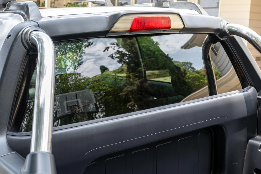 2006 Subaru Baja - Image 18 of 31