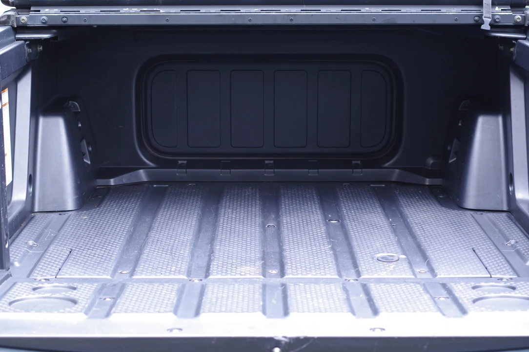 2006 Subaru Baja - Image 19 of 31