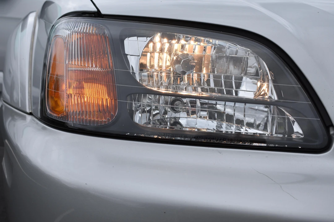2006 Subaru Baja - Image 25 of 28