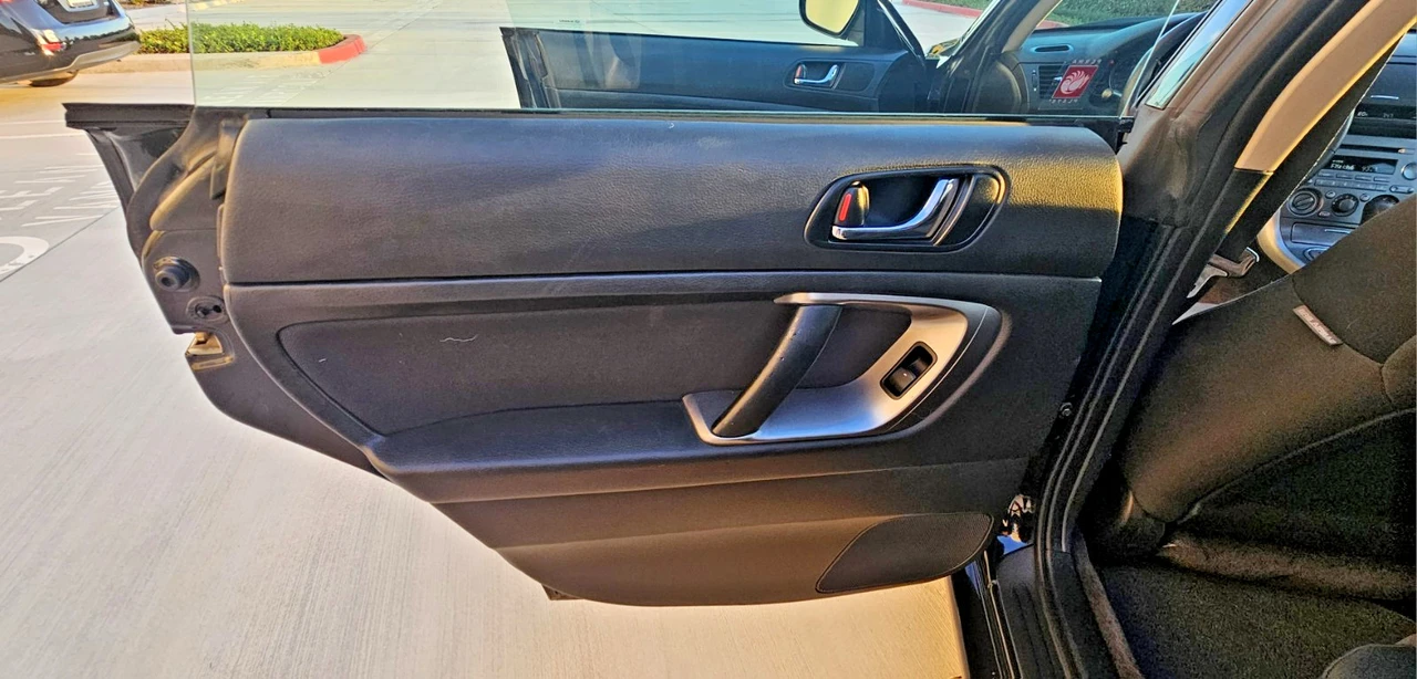 2006 Subaru Legacy 4th Gen - Image 17 of 31