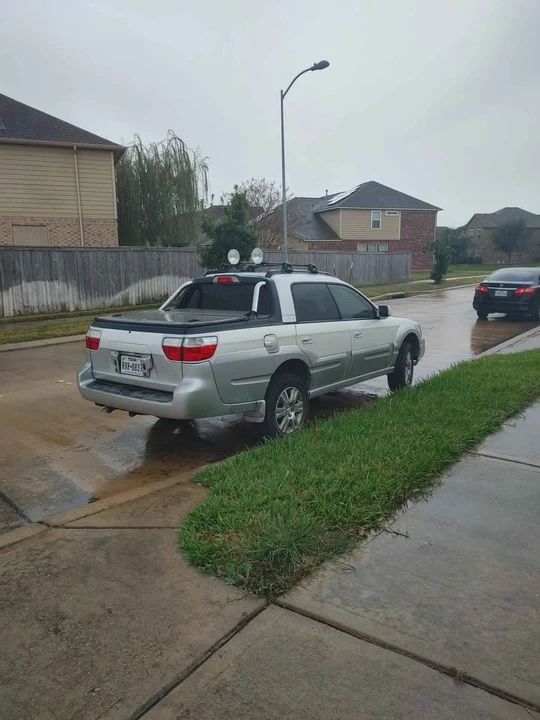2006 Subaru Baja - Image 2 of 8