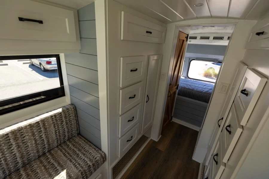 2006 Freightliner - Image 17 of 26
