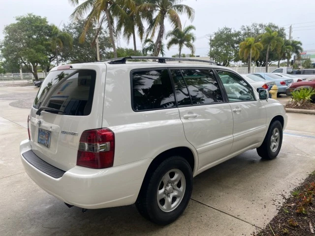 2006 Toyota Highlander - Image 8 of 21