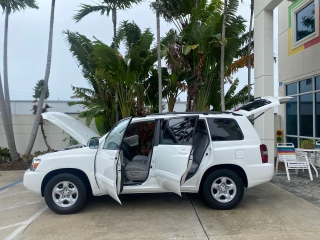 2006 Toyota Highlander - Image 9 of 21