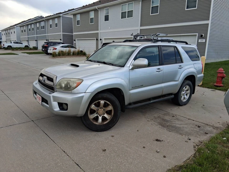 2006 Toyota 4Runner 4th Gen - Image 2 of 17
