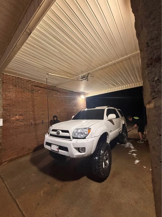 2006 Toyota 4Runner 4th Gen - Image 11 of 16