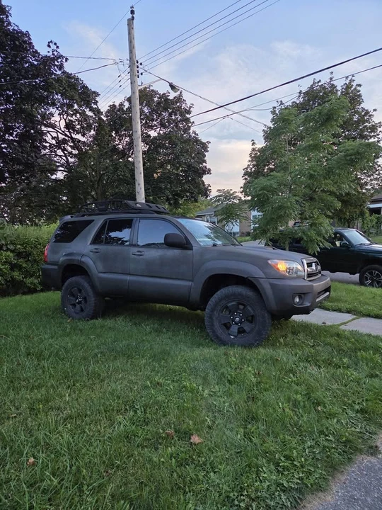 2006 Toyota 4Runner 4th Gen - Image 2 of 13