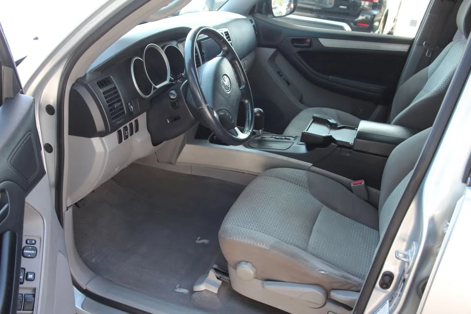2006 Toyota 4Runner 4th Gen - Image 9 of 16