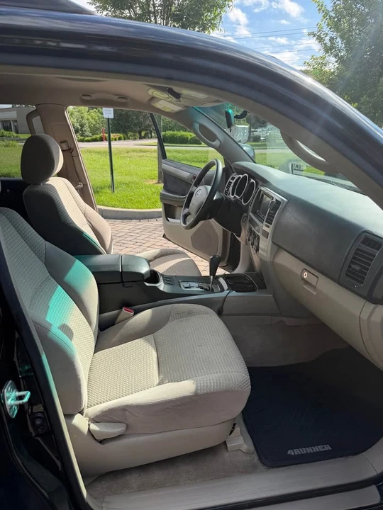 2006 Toyota 4Runner 4th Gen - Image 11 of 15