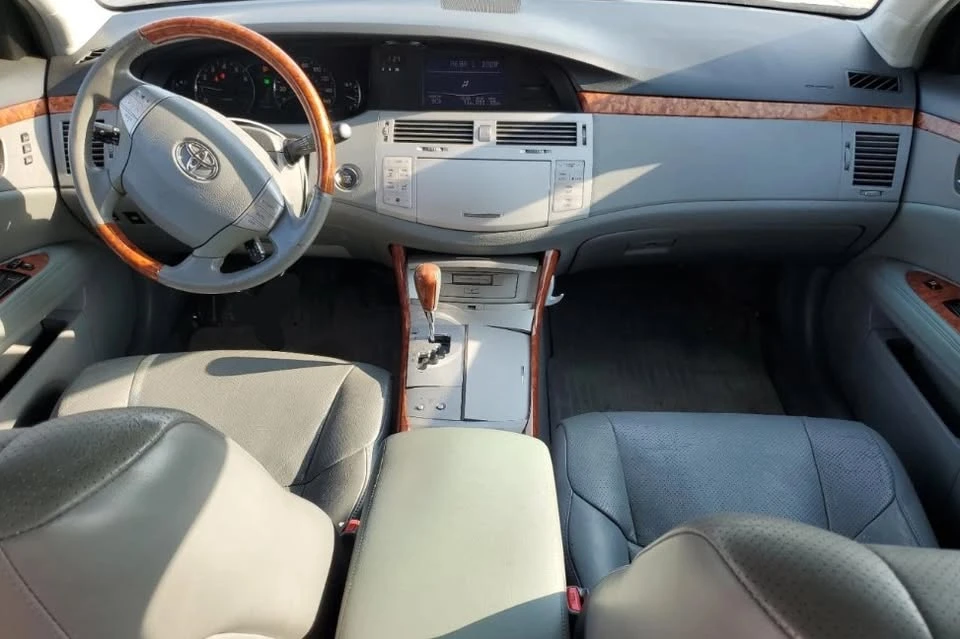 2006 Toyota Avalon 3rd Gen - Image 2 of 7