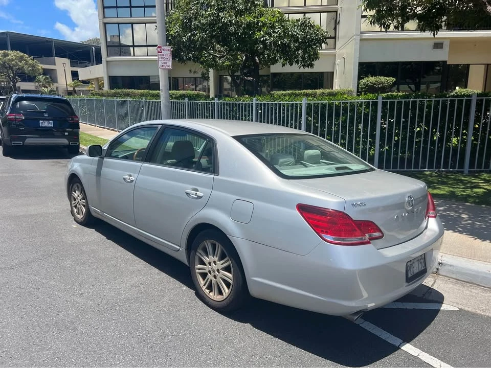2006 Toyota Avalon 3rd Gen - Image 3 of 9