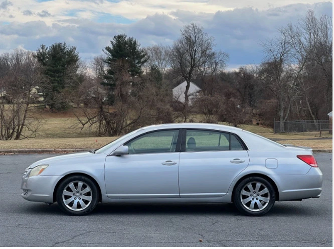 2006 Toyota Avalon 3rd Gen - Image 3 of 15