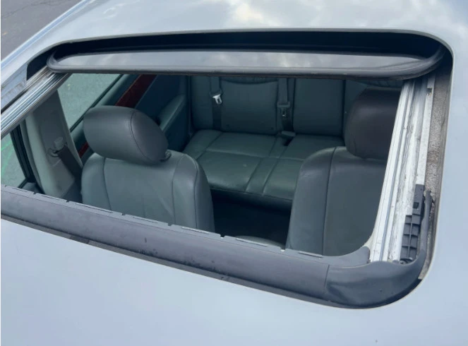 2006 Toyota Avalon 3rd Gen - Image 10 of 11