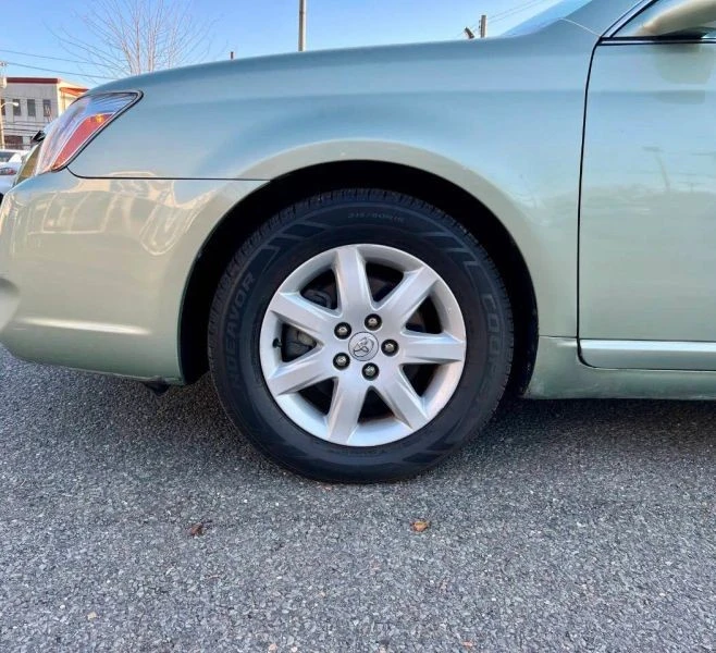 2006 Toyota Avalon 3rd Gen - Image 3 of 12